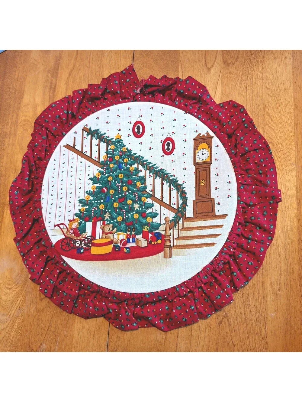 Set Of 2 Vintage Embroidery Hoop Hanging Wall Decoration Christmas Holiday 14